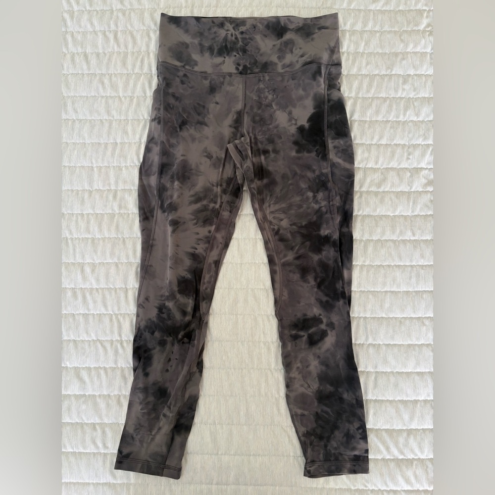 Lululemon Athletica Black and Gray Tie-Dye Leggings